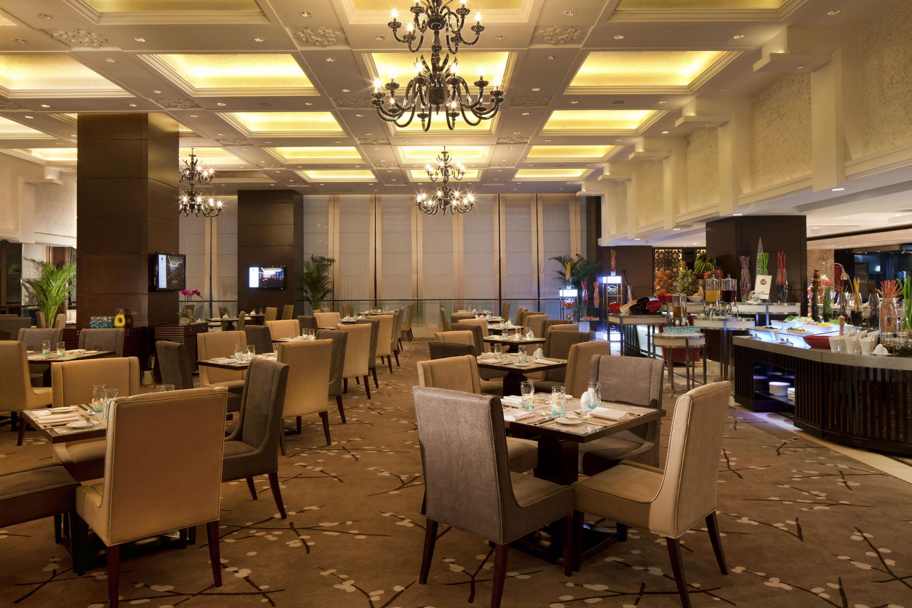 מלון Doubletree By Hilton Chongqing - Guanyinqiao Railway Station מראה חיצוני תמונה