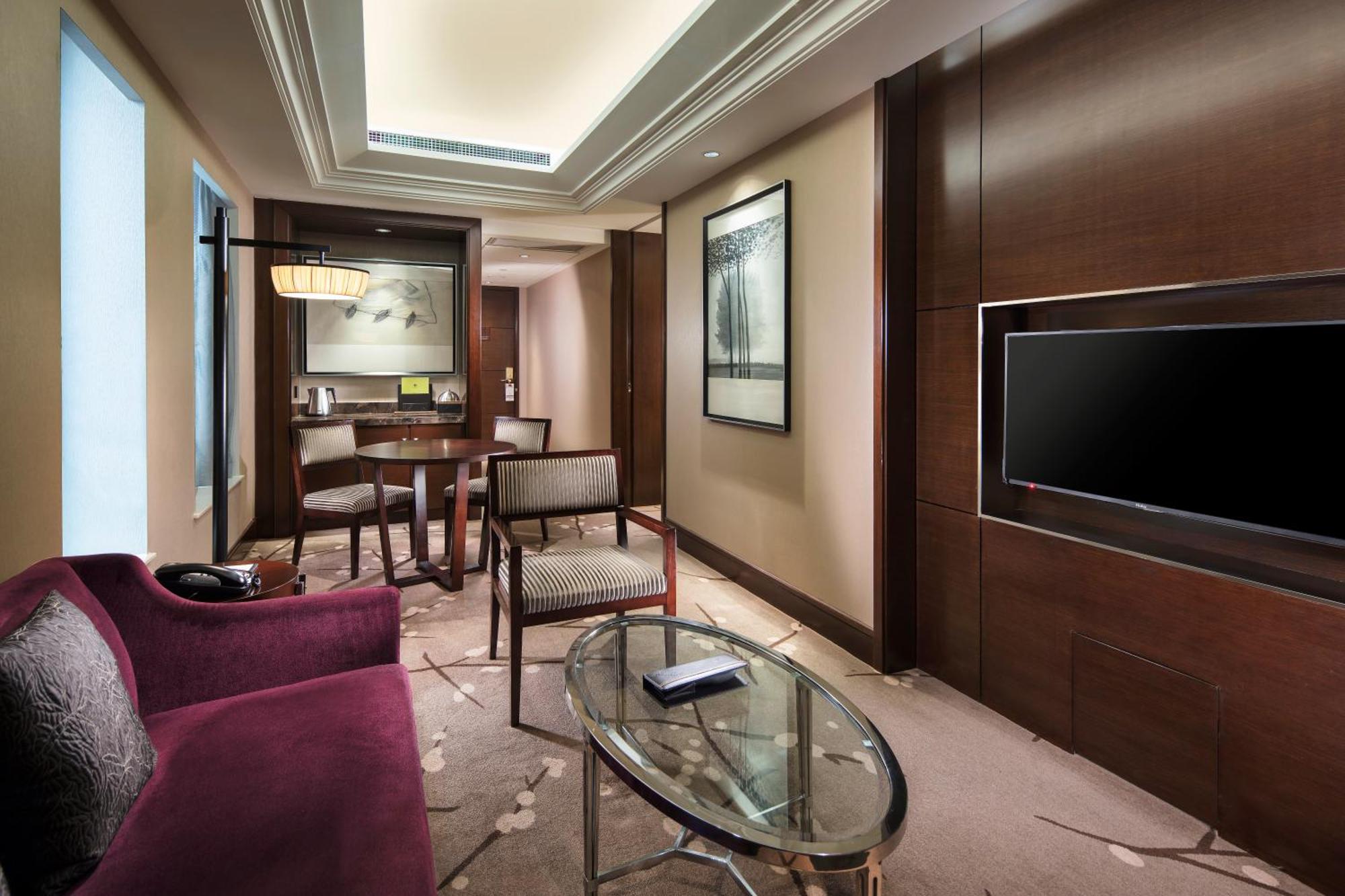 מלון Doubletree By Hilton Chongqing - Guanyinqiao Railway Station מראה חיצוני תמונה