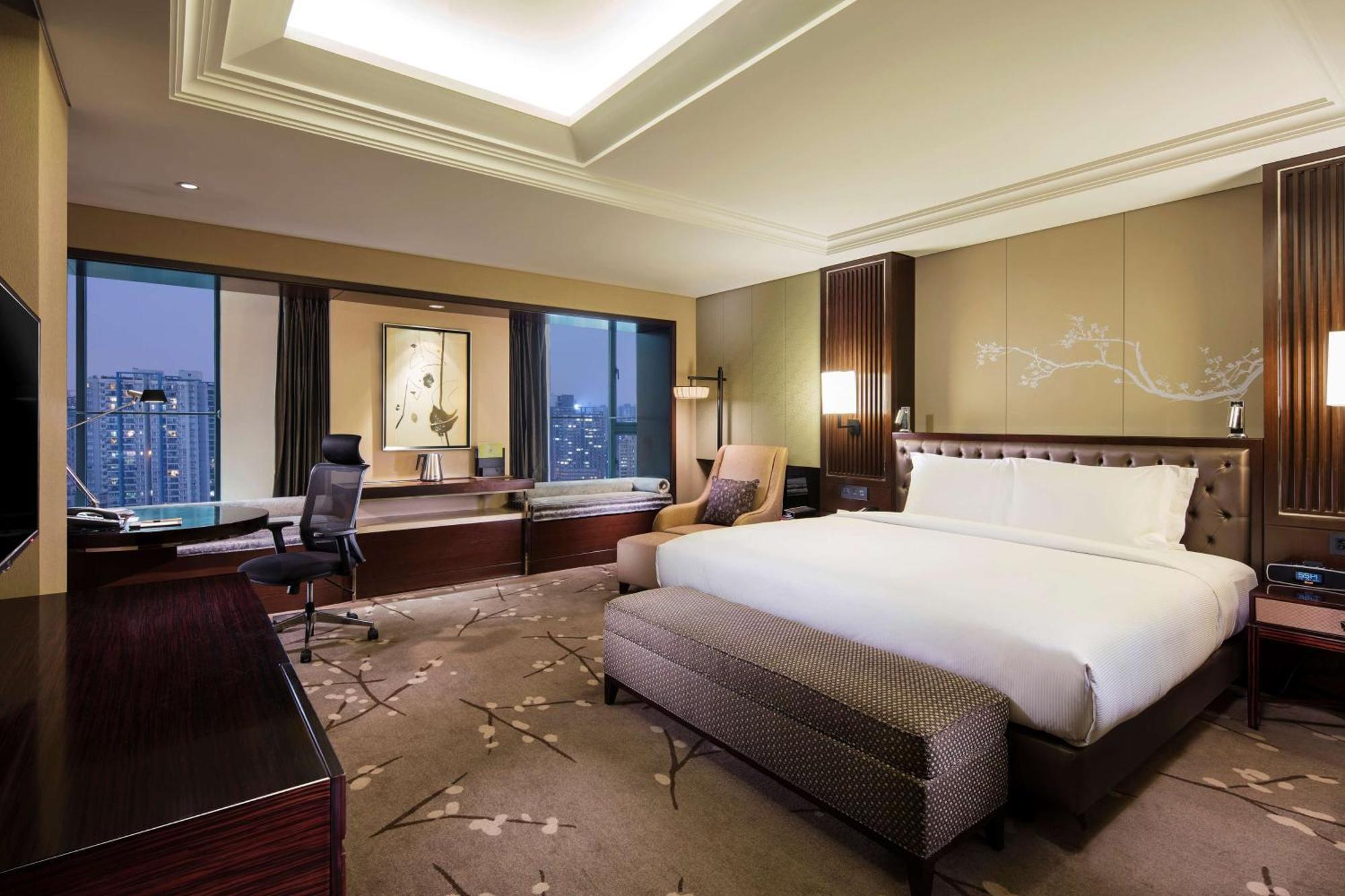 מלון Doubletree By Hilton Chongqing - Guanyinqiao Railway Station מראה חיצוני תמונה