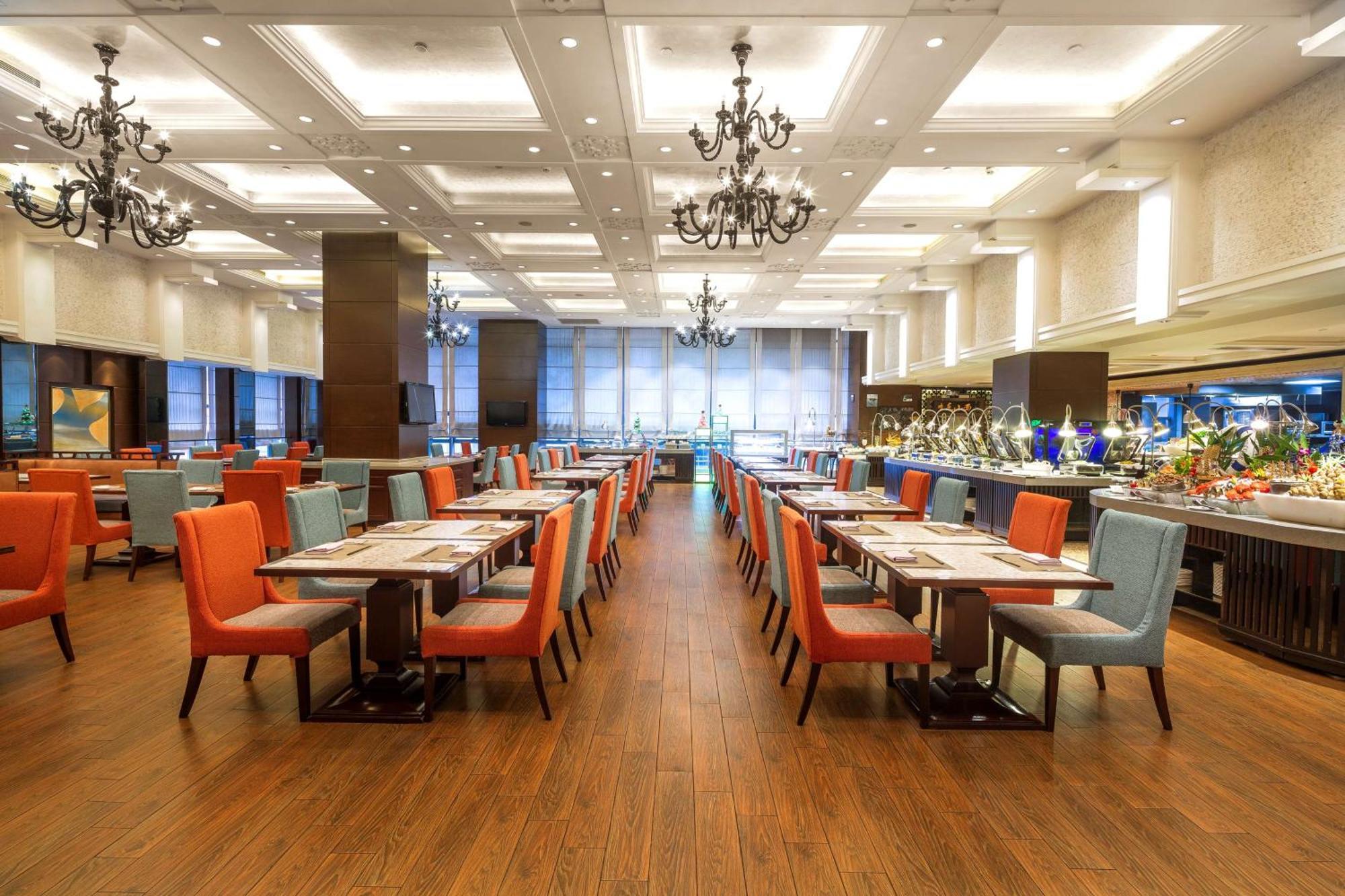מלון Doubletree By Hilton Chongqing - Guanyinqiao Railway Station מראה חיצוני תמונה