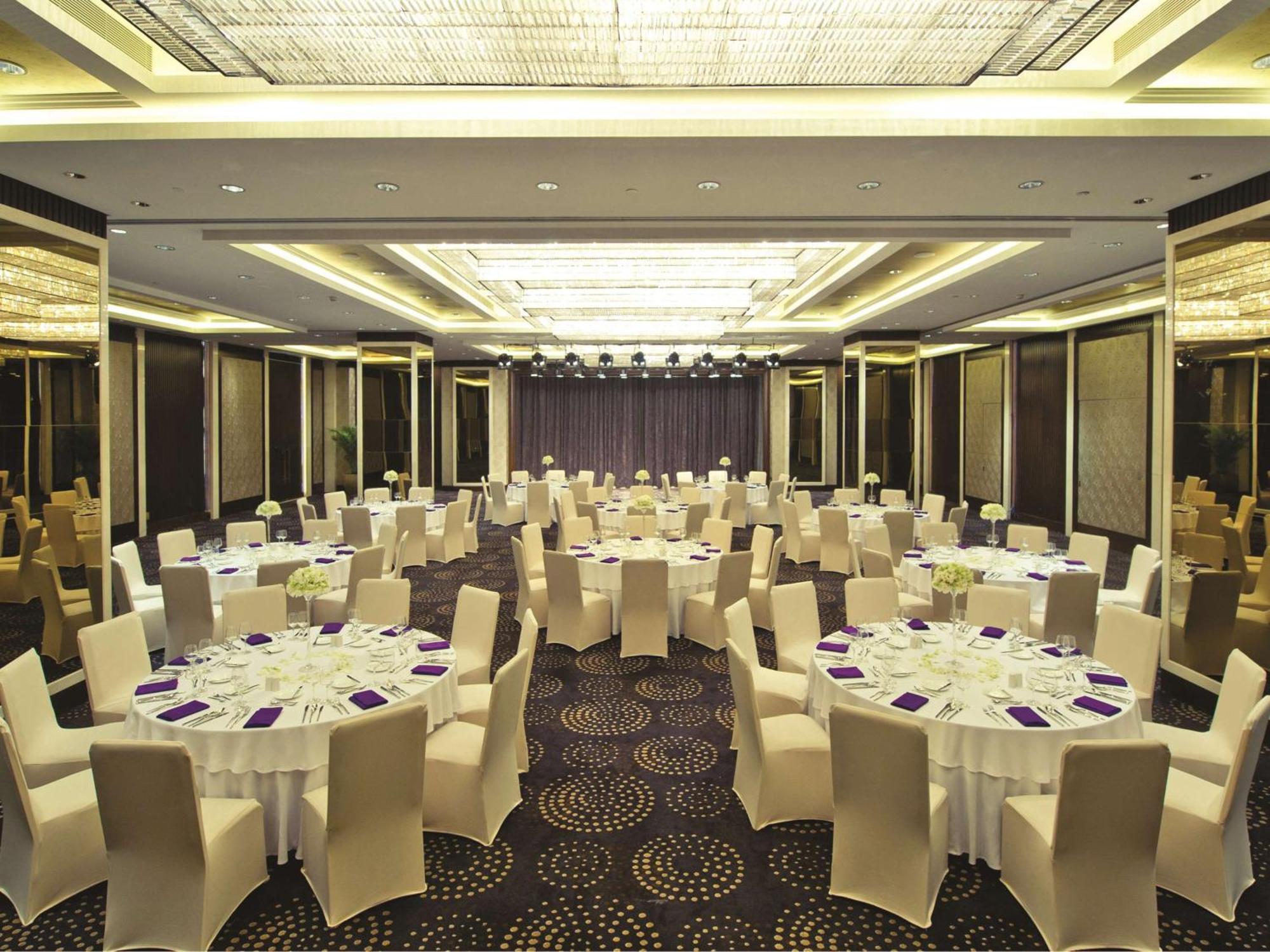 מלון Doubletree By Hilton Chongqing - Guanyinqiao Railway Station מראה חיצוני תמונה
