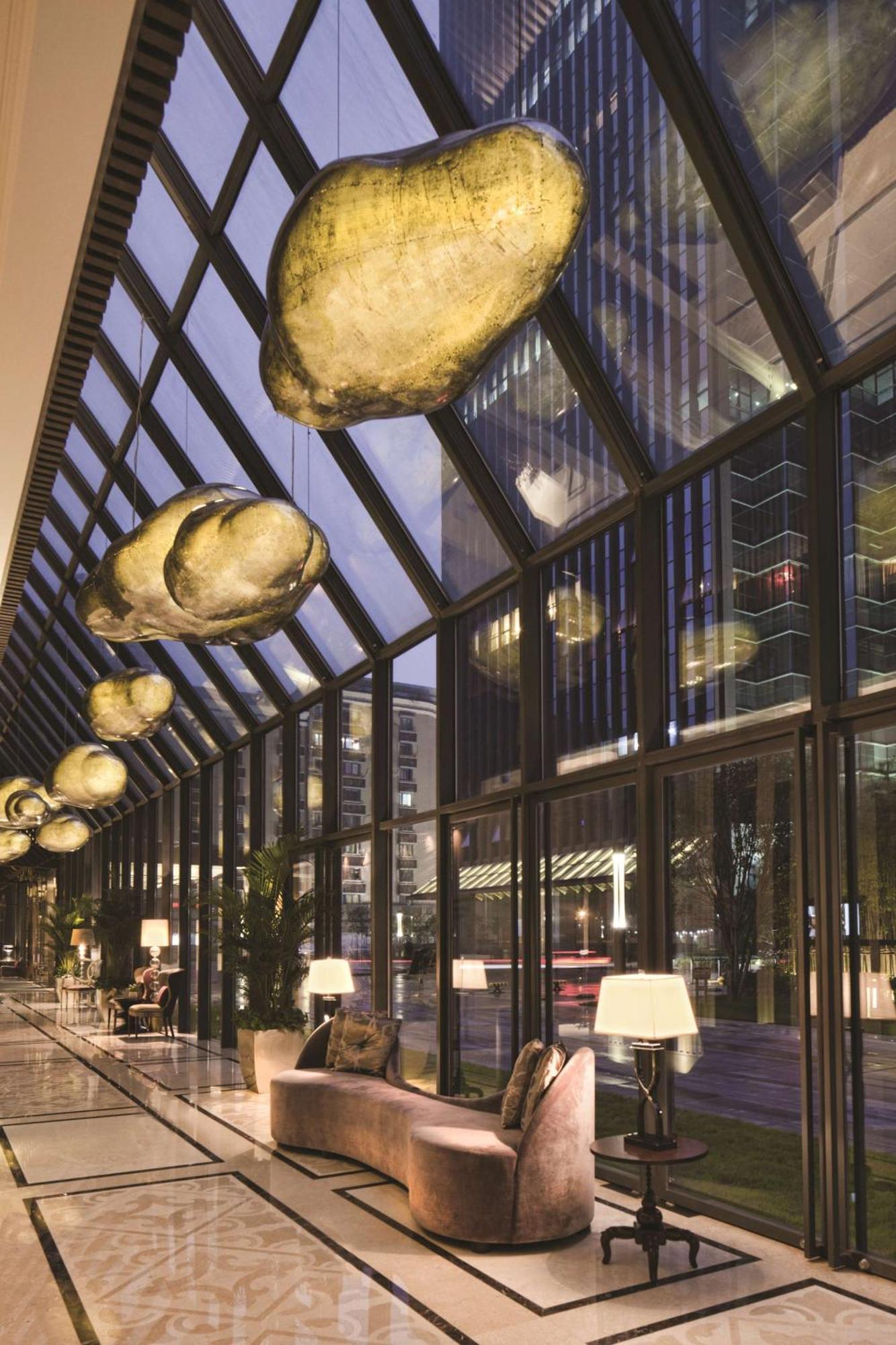 מלון Doubletree By Hilton Chongqing - Guanyinqiao Railway Station מראה חיצוני תמונה